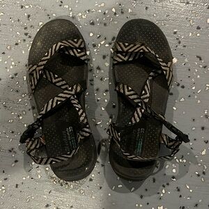 Skechers water sandals. Women’s size: 8